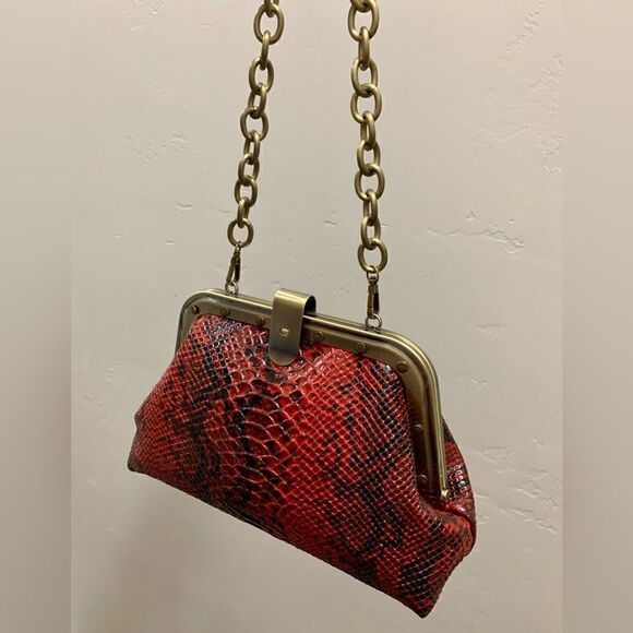 Handmade Genuine Embossed Leather Push Lock Clutch/Shoulder Bag/Crossbody - Picture 12 of 16